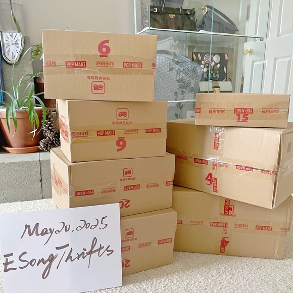 Pop Mart The Monsters Labubu - Picture 8 of 8